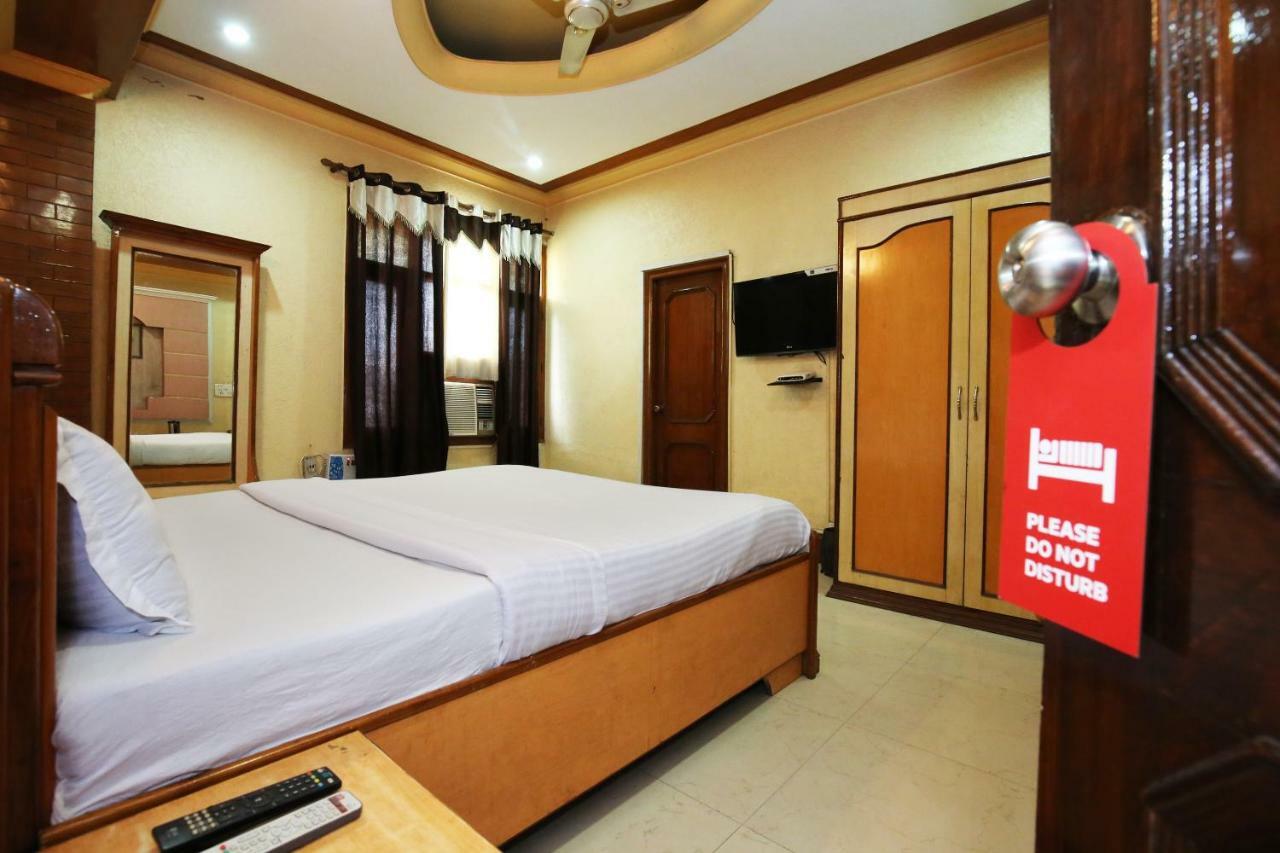 Capital O 10990 Hotel Gobind Regency Zirakpur Екстериор снимка